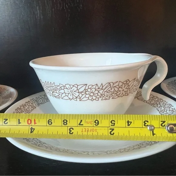 🐳 Corelle Tea Set - Picture 4 of 6